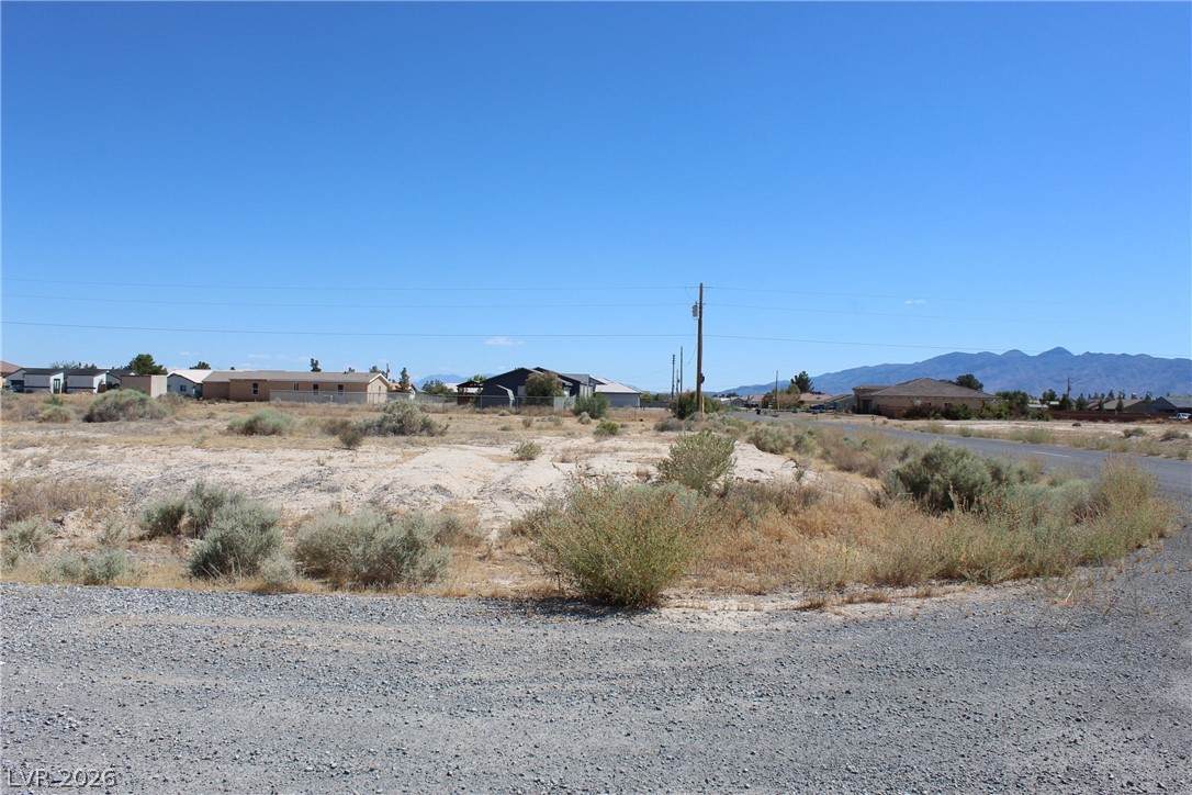 401 Gina Street - Photo 1