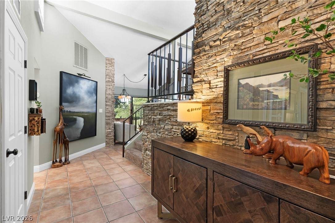 https://bt-photos.global.ssl.fastly.net/vegas/orig_boomver_1_2781844-2.jpg