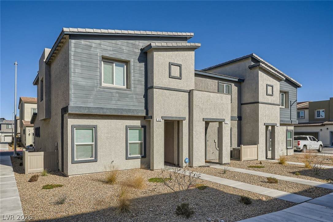 527 Clearsable Avenue - Photo 1