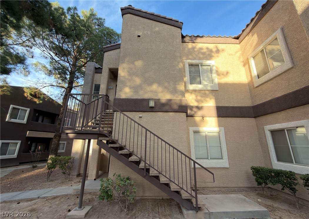 5250 Rainbow Boulevard - Photo 1
