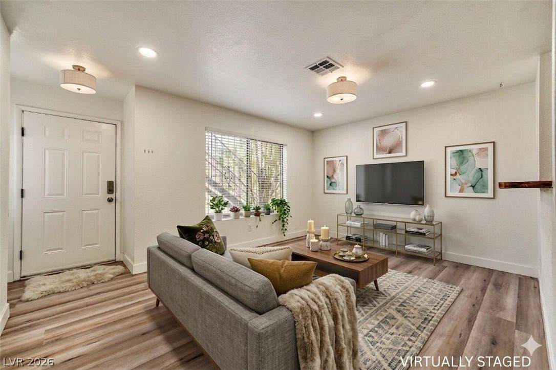 3923 Gogo Way - Photo 1