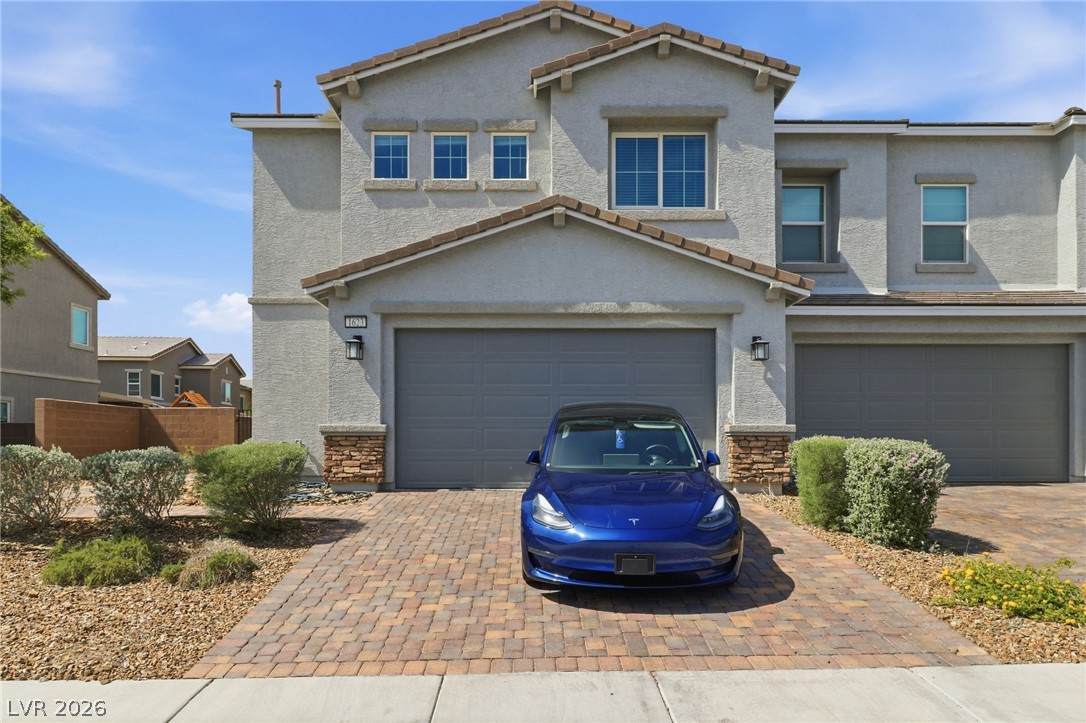 1623 Dakota Group Avenue - Photo 1