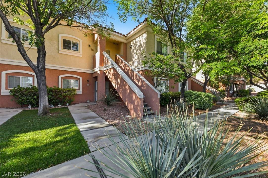 10553 Pine Glen Avenue - Photo 1