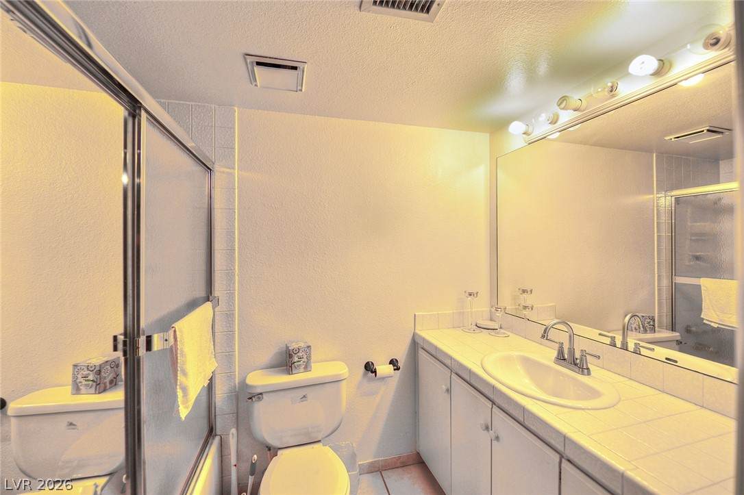 3823 Maryland Parkway - Photo 1