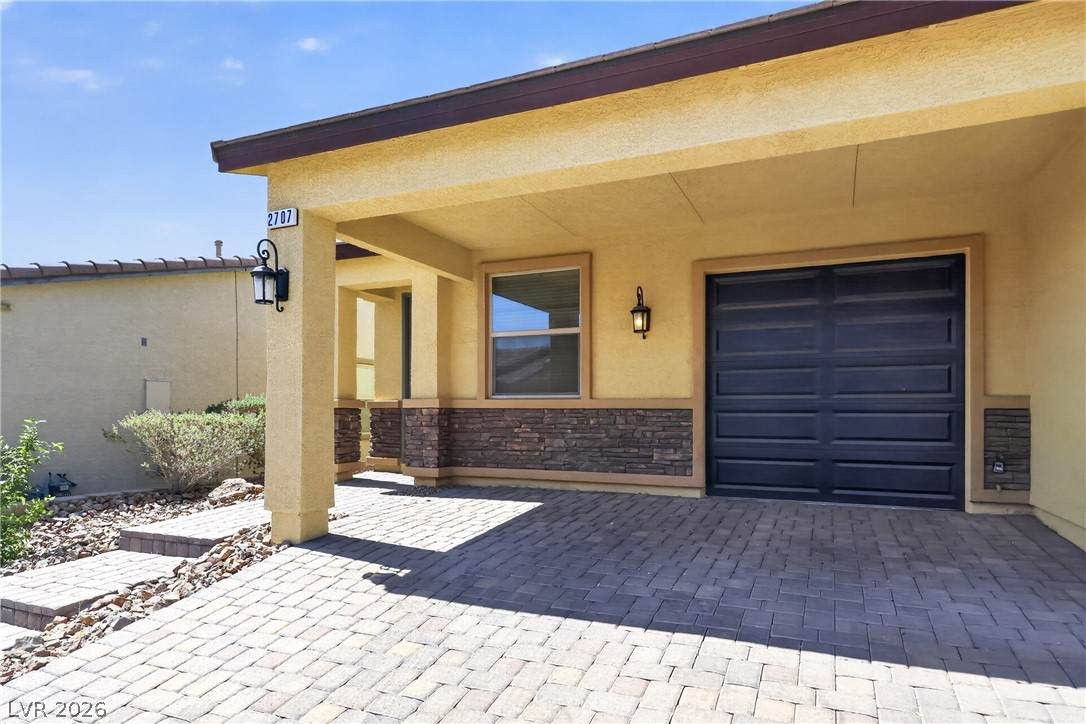 2707 Chinaberry Hill Street - Photo 1