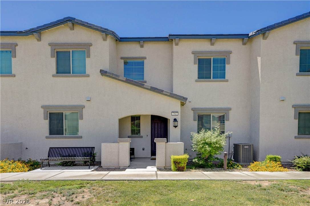 792 Grand Country Avenue - Photo 1