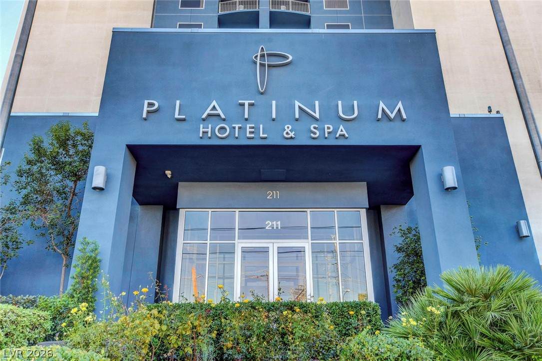 211 Flamingo Road - Photo 1
