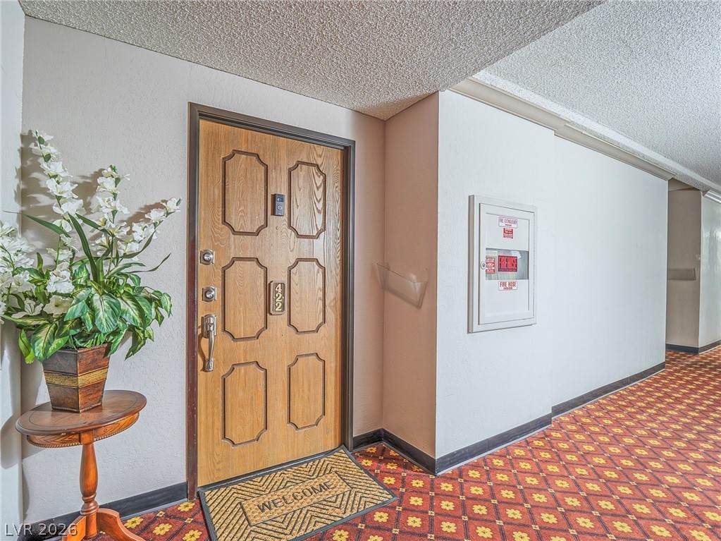730 Royal Crest - Photo 1