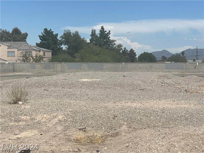 2201 Dunkee Way - Photo 1