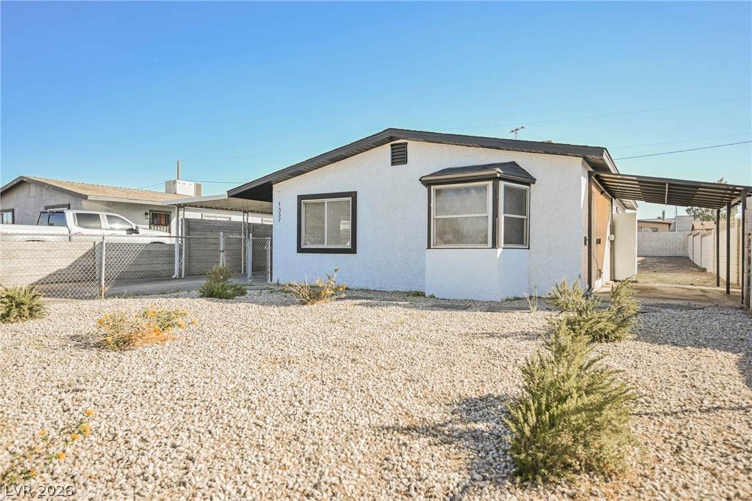 1337 Chestnut Street - Photo 1