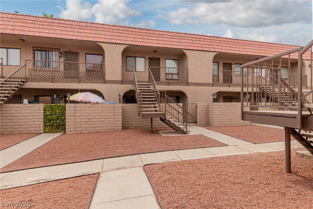 4300 Lamont Street - Photo 1