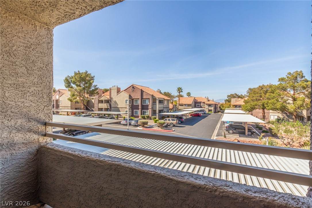5072 Rainbow Boulevard - Photo 1