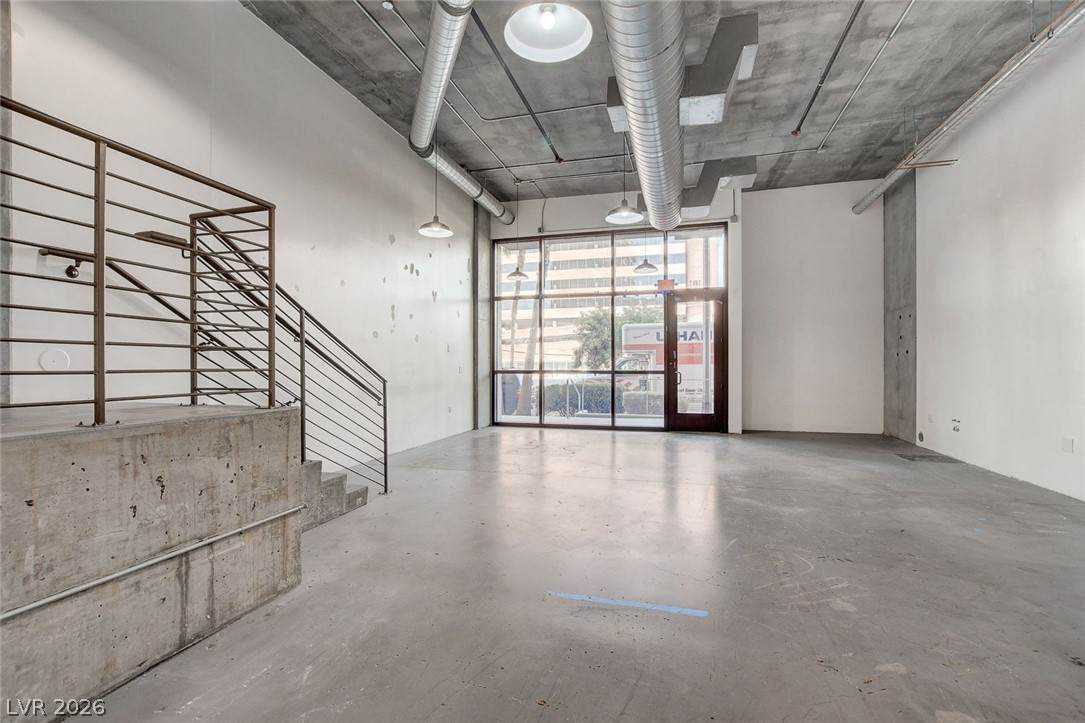 353 Bonneville Avenue - Photo 1
