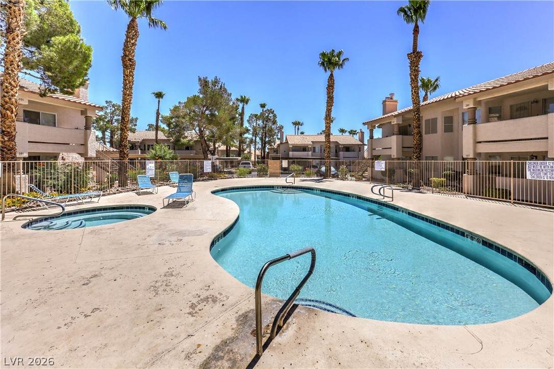 925 Rockview Drive - Photo 1