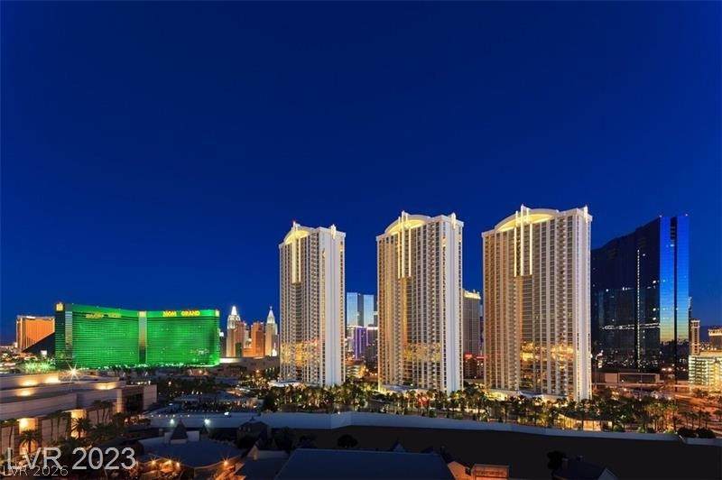 https://bt-photos.global.ssl.fastly.net/vegas/orig_boomver_1_2797631-2.jpg