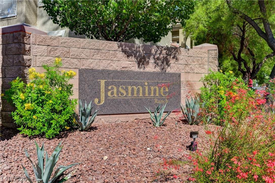5855 Valley Drive - Photo 1