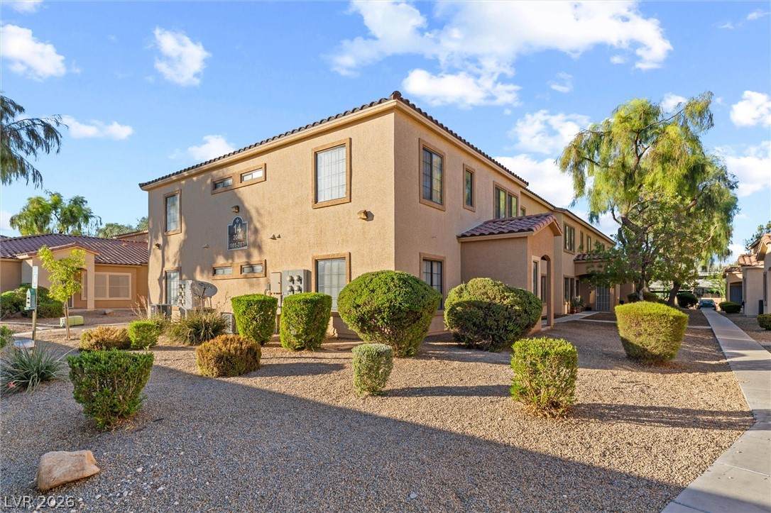 2041 Hussium Hills Street - Photo 1