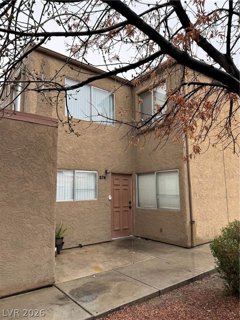 574 Roxella Lane - Photo 1