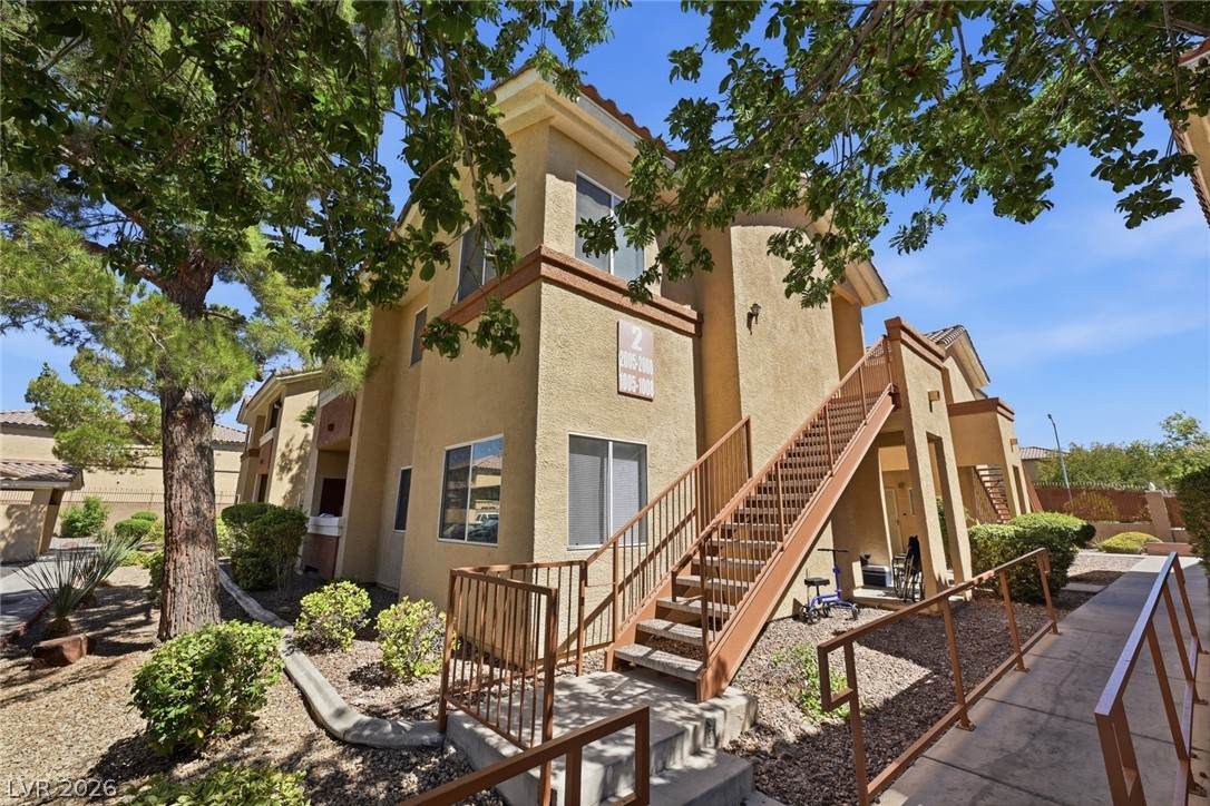 1050 Cactus Avenue - Photo 1