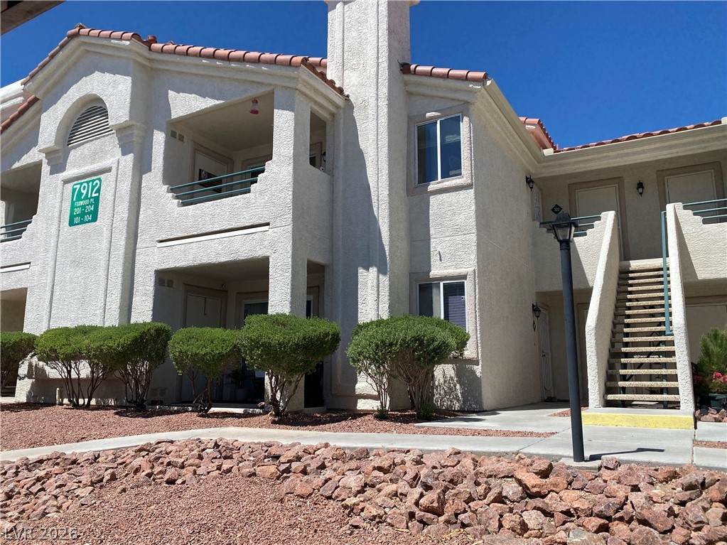 7912 Foxwood Place - Photo 1