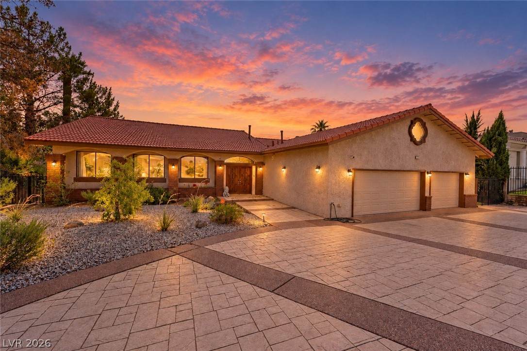 2817 La Mesa Drive - Photo 1