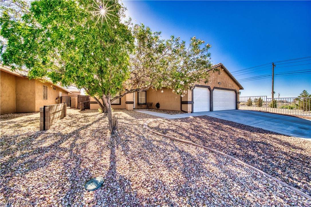 5001 Ray Frank Boulevard - Photo 1