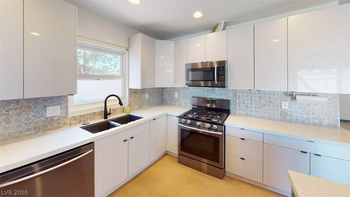 1518 Golden Arrow Drive - Photo 1