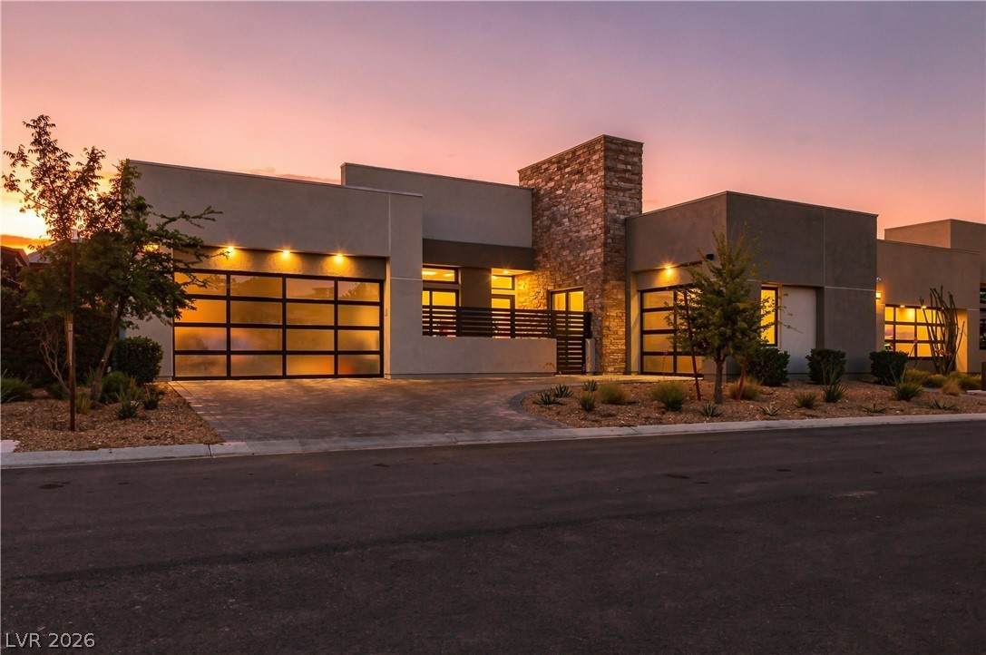 477 Vista Sunset Avenue - Photo 1