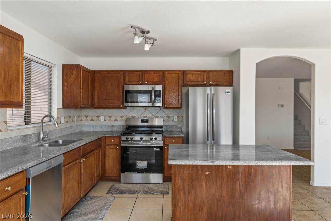 4655 Gracemont Avenue - Photo 1