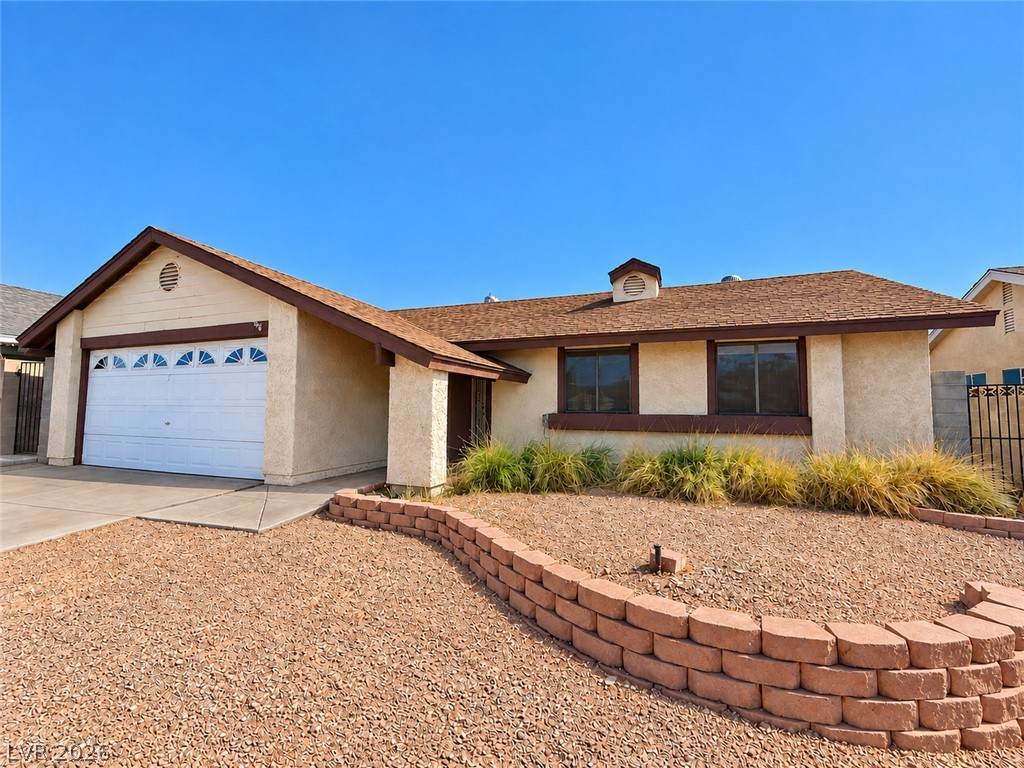 325 Chesapeake Way - Photo 1