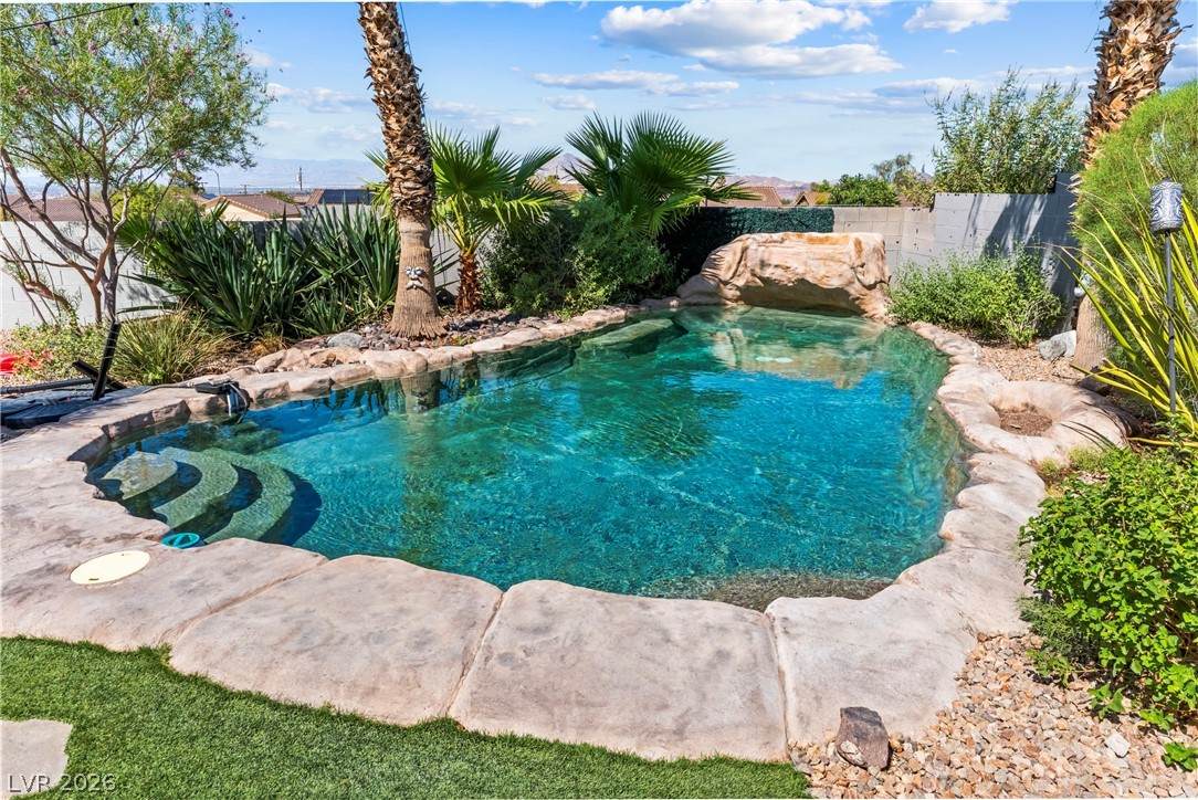 https://bt-photos.global.ssl.fastly.net/vegas/orig_boomver_1_2821813-2.jpg