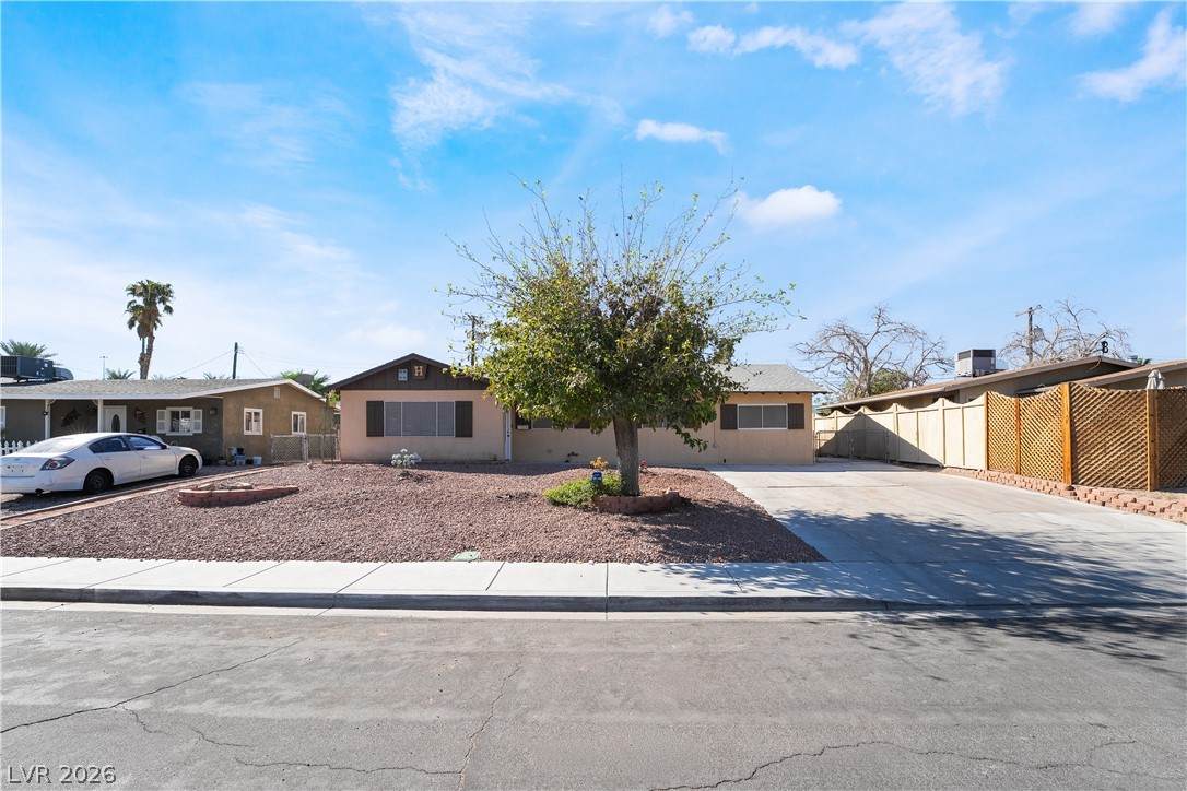 3809 Millwood Avenue - Photo 1