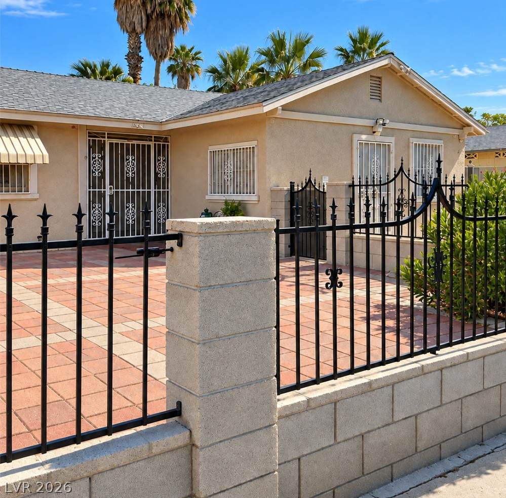 1684 Gateway Avenue - Photo 1