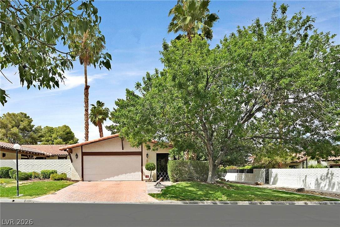 3016 Calle De Laredo - Photo 1
