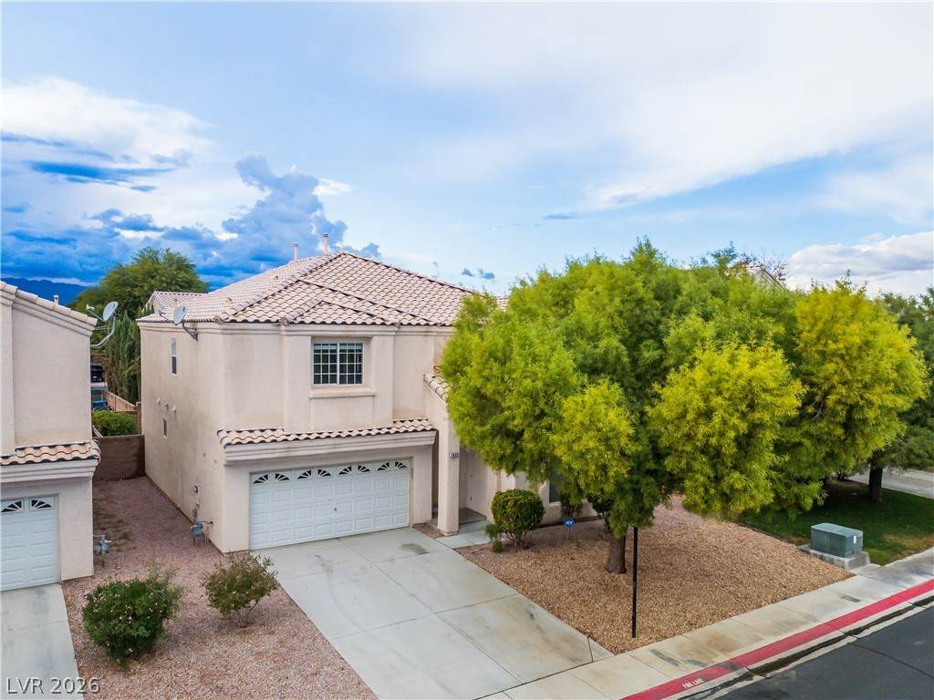7633 Rainbow Cove Drive - Photo 1