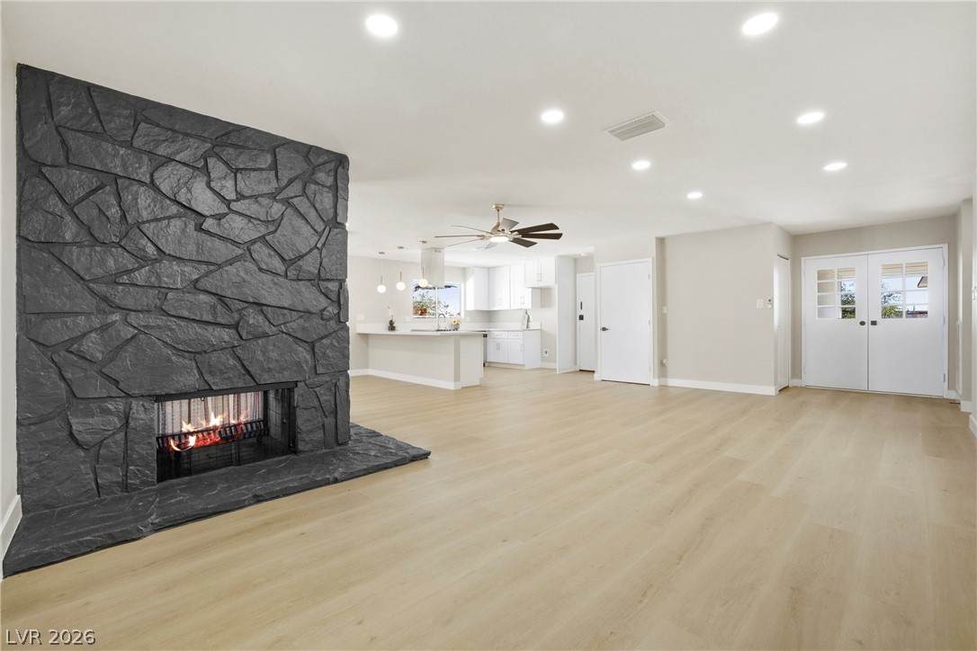 324 Lakehurst Road - Photo 1