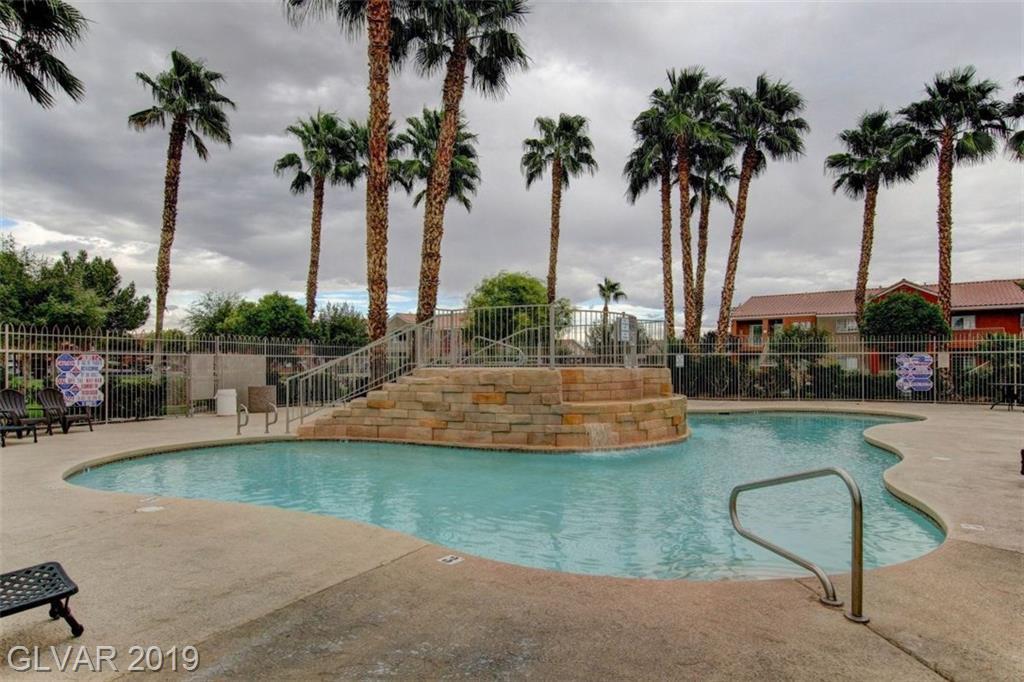 4730 Craig - Photo 1