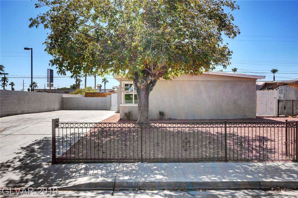 3701 Webb - Photo 1
