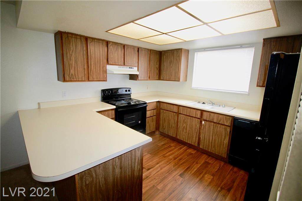 1925 Scimitar Drive - Photo 1