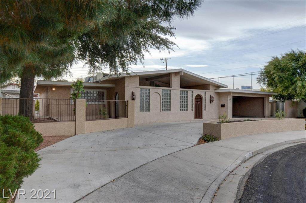 1328 St Jude Circle - Photo 1