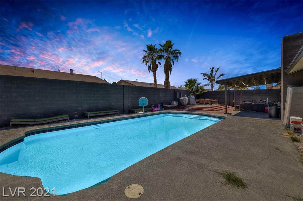 4219 Sheppard Drive - Photo 1