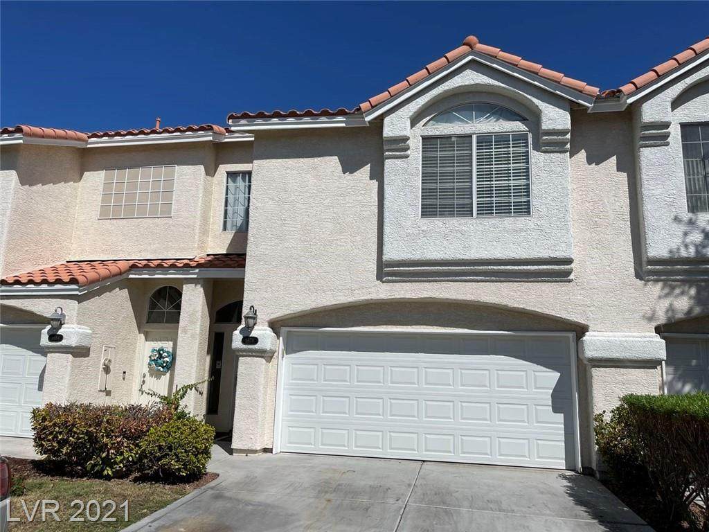 5878 Greenery View Lane - Photo 1