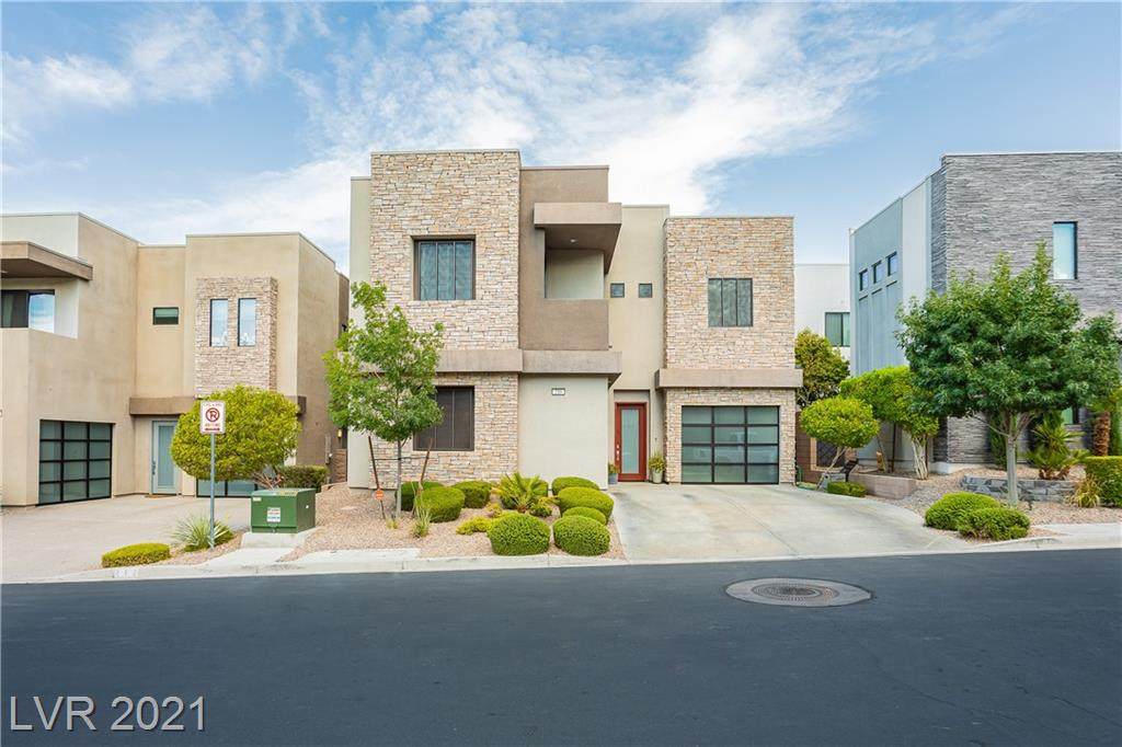 216 Errogie Street - Photo 1