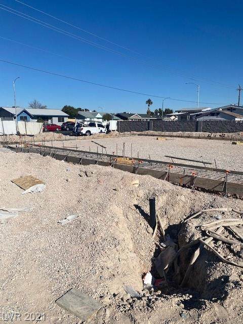3590 Pecos Road - Photo 1