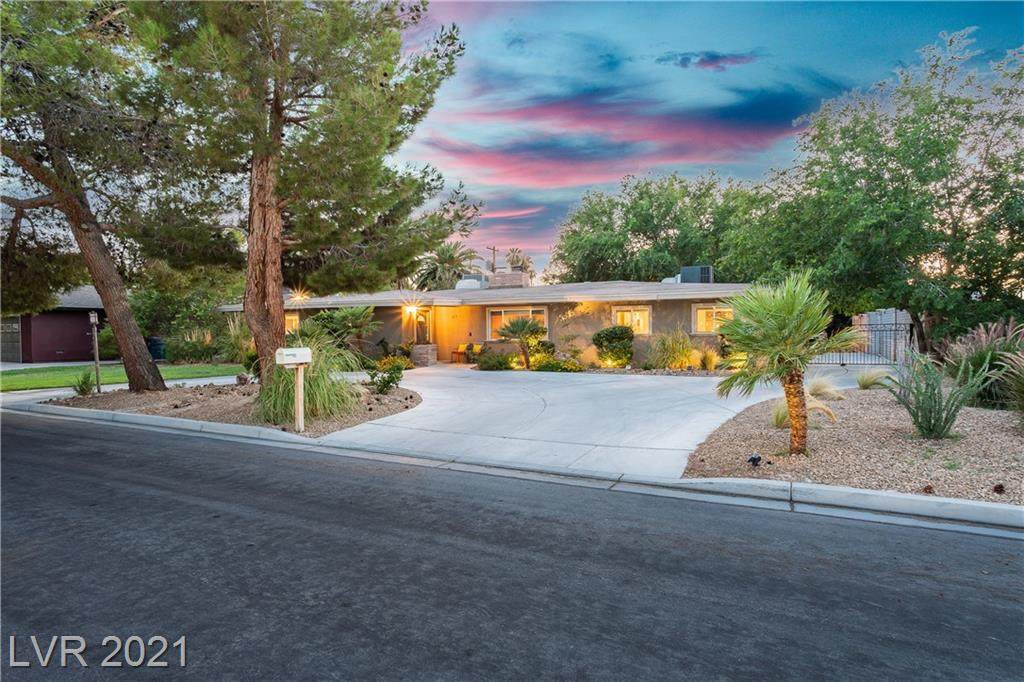 312 Park Way - Photo 1