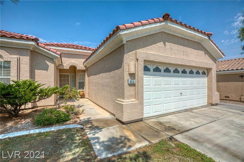 8616 Crest Hill Avenue - Photo 1