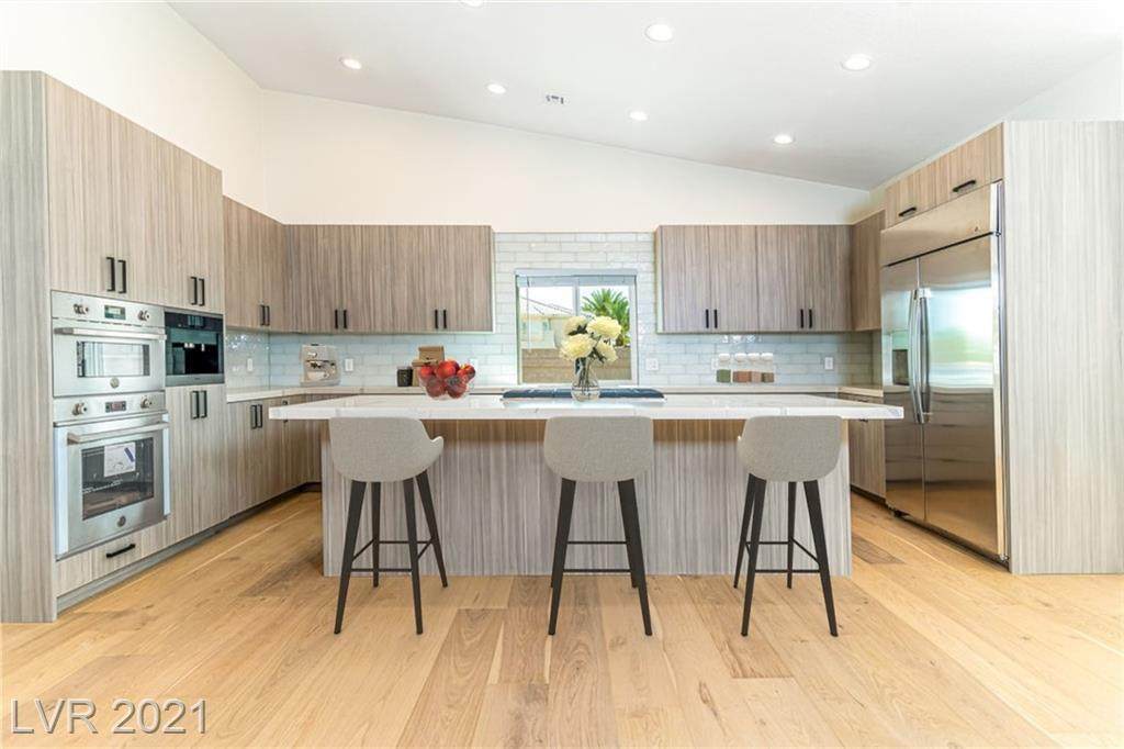 7750 Palmyra Avenue - Photo 1