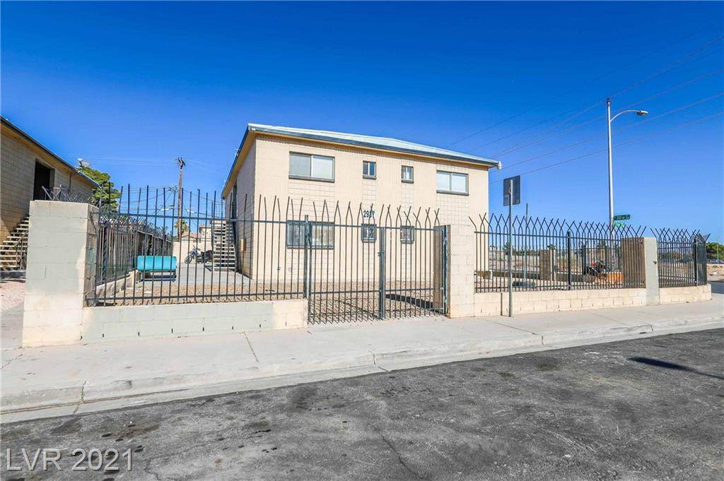 2937 Elm Avenue - Photo 1