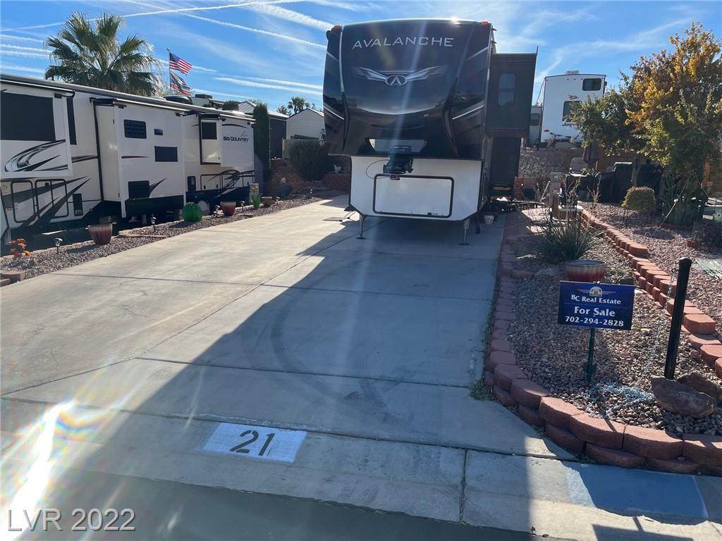 848 Sparrow Way - Photo 1