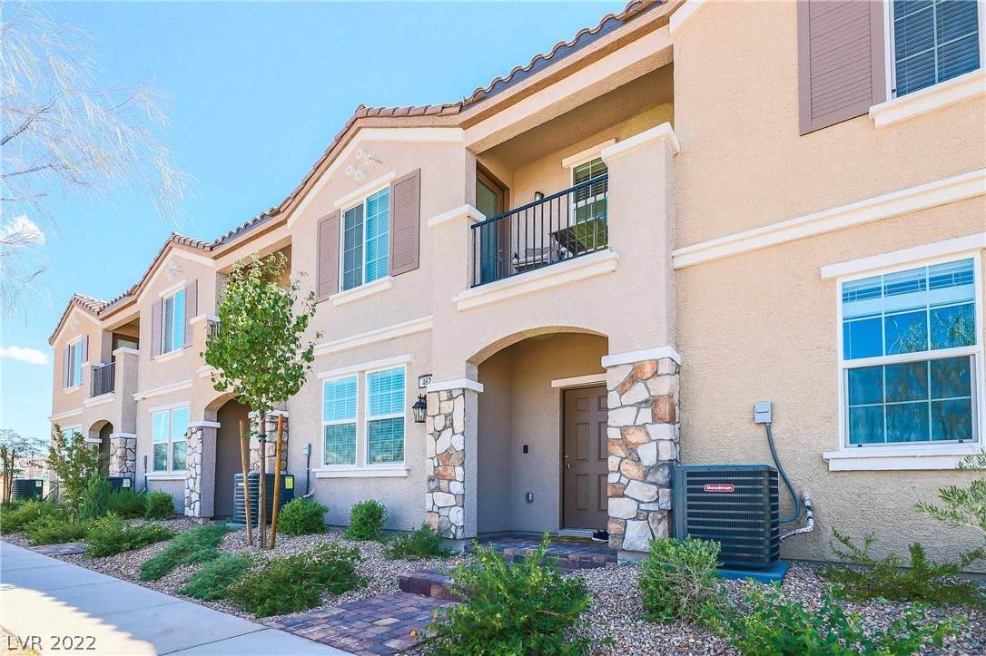 462 Ylang Place - Photo 1